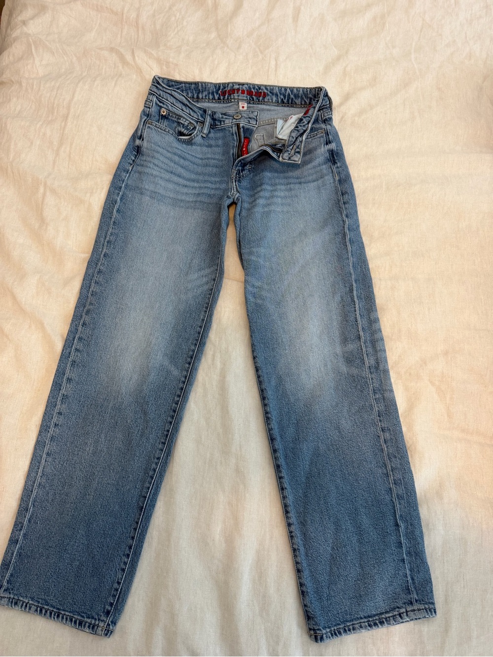 Lucky Brand Baggy Straight Blue Washed Jeans - Size 2/26R - like new